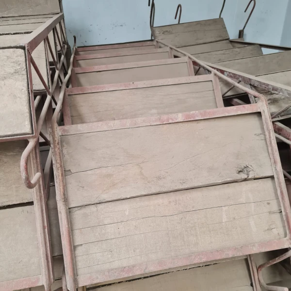 escaleras para andamio usadas