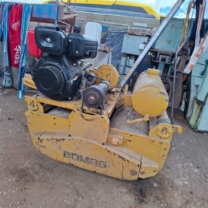 Vibro compactador doble cilindro USADO marca Bomac